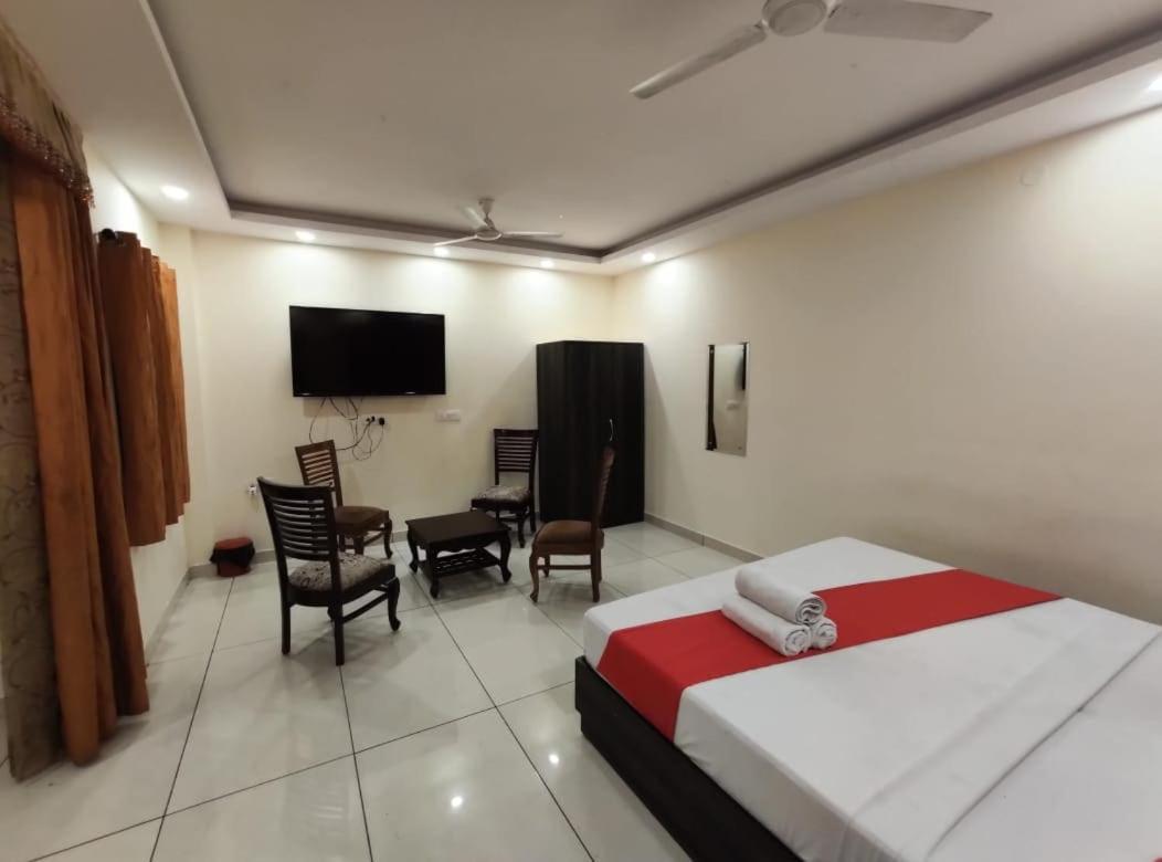 Hotel O Aerotech Hotel New Delhi